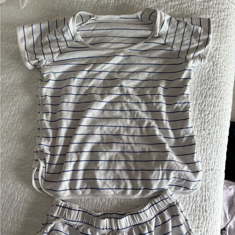 Lake Pajamas XS short and top set